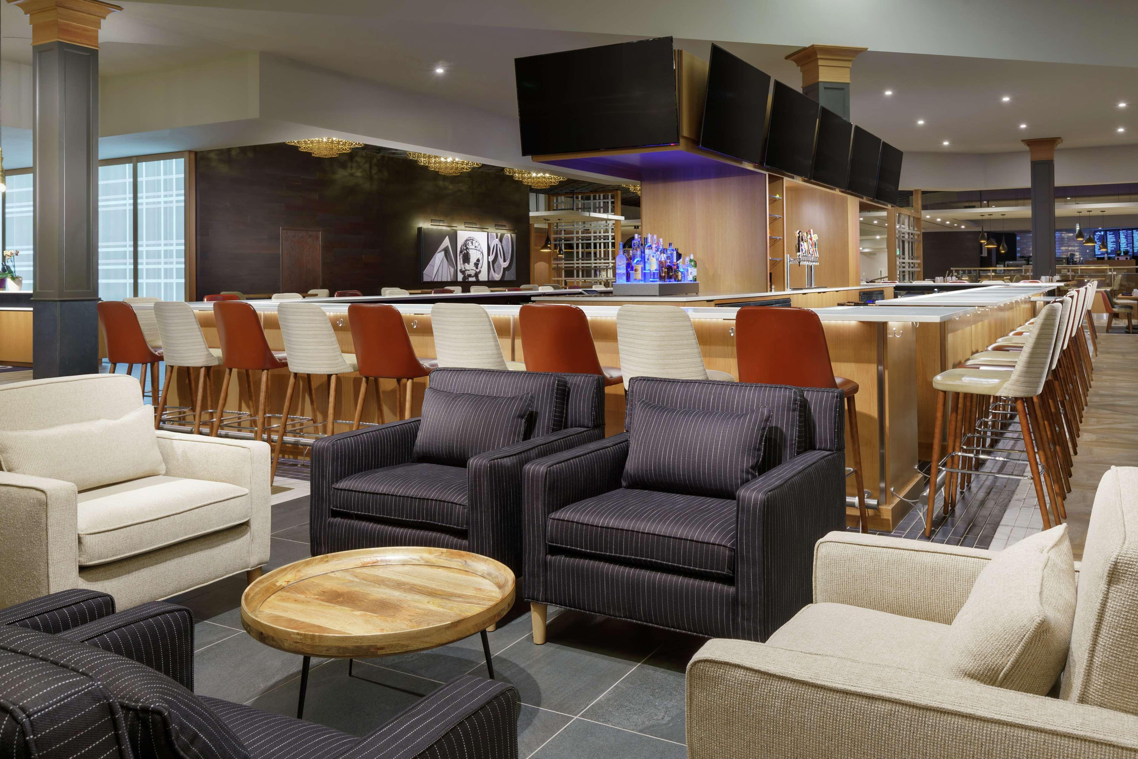Hotel Doubletree By Hilton Colorado Springs Esterno foto