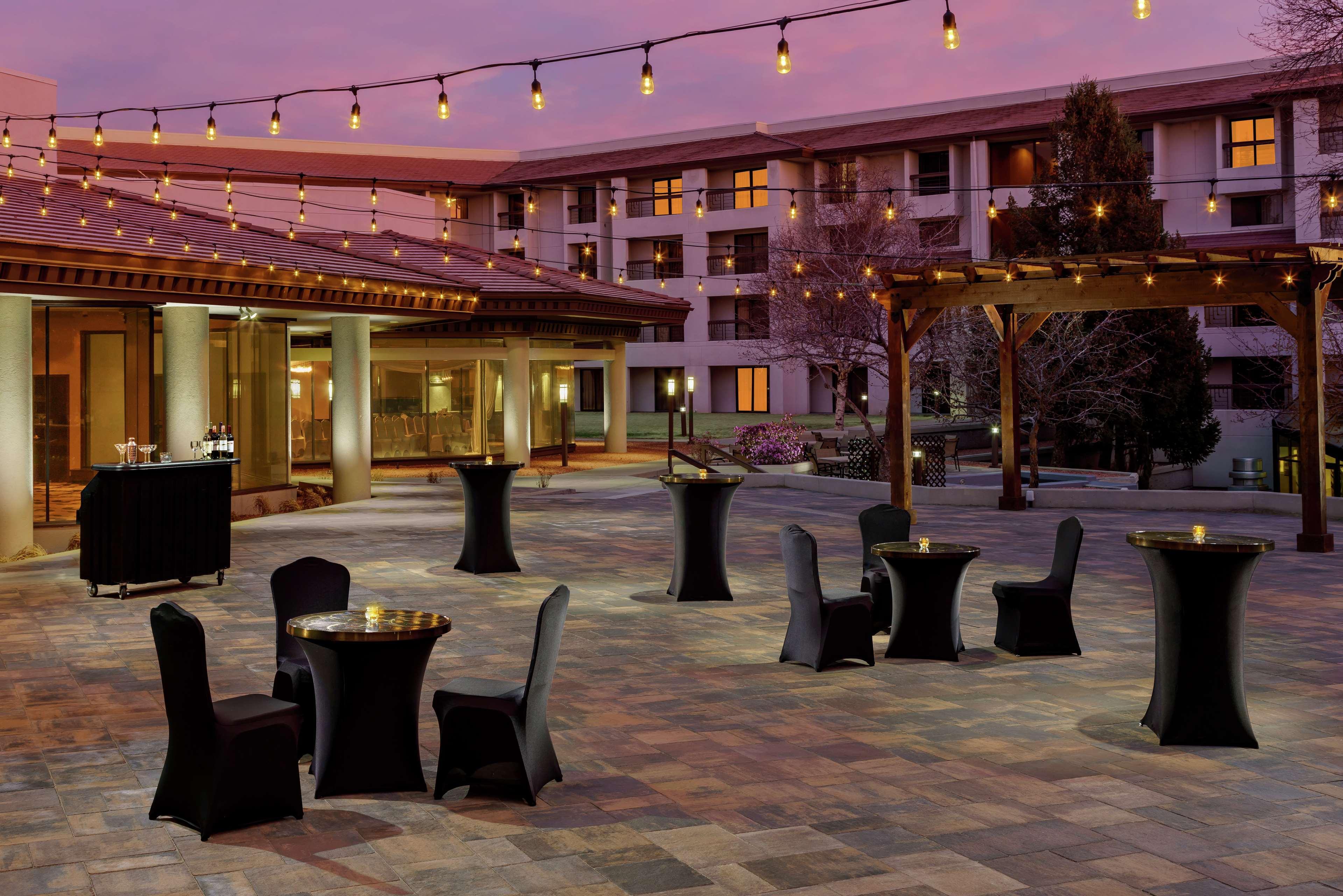 Hotel Doubletree By Hilton Colorado Springs Esterno foto