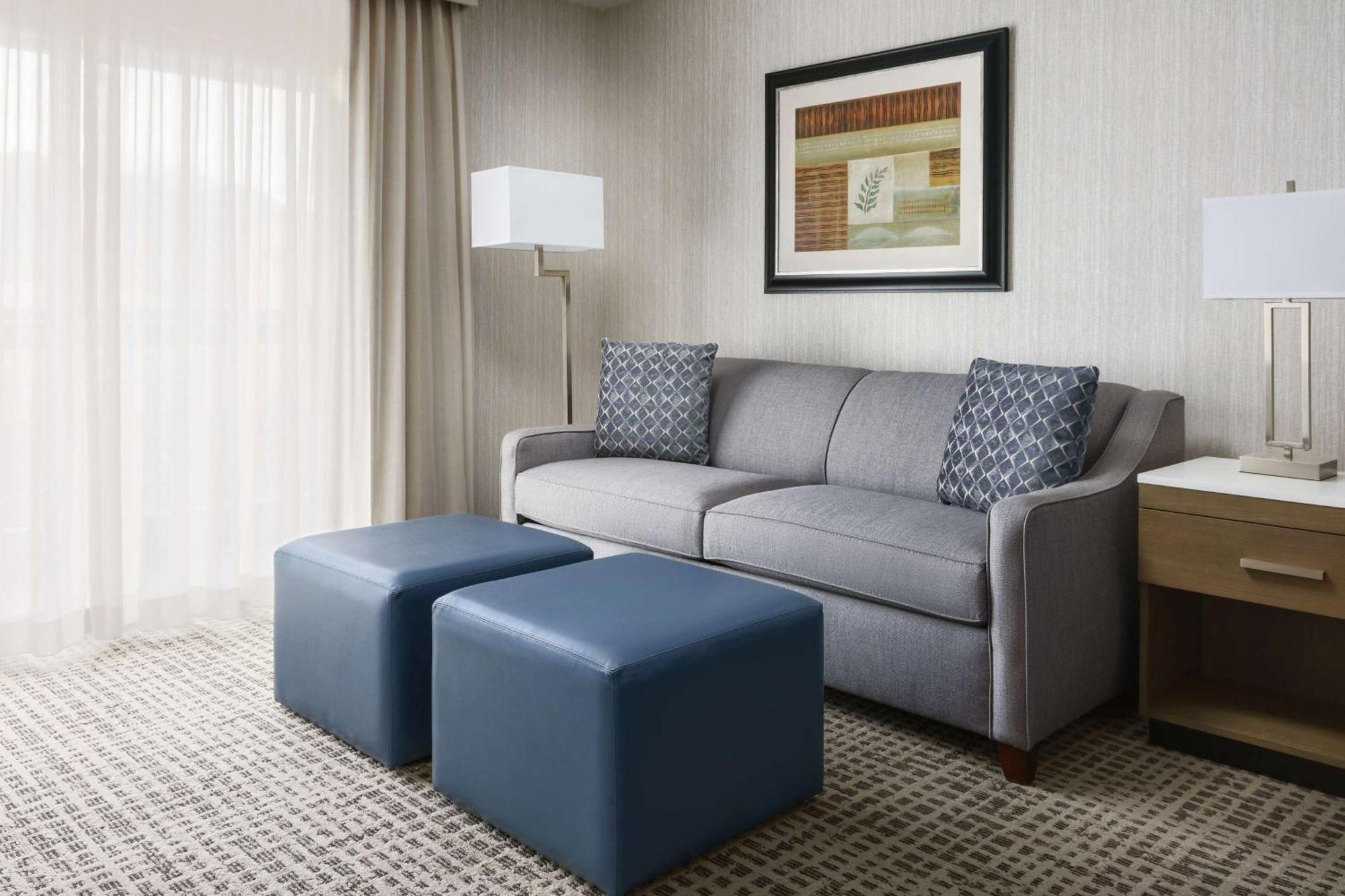 Hotel Doubletree By Hilton Colorado Springs Esterno foto