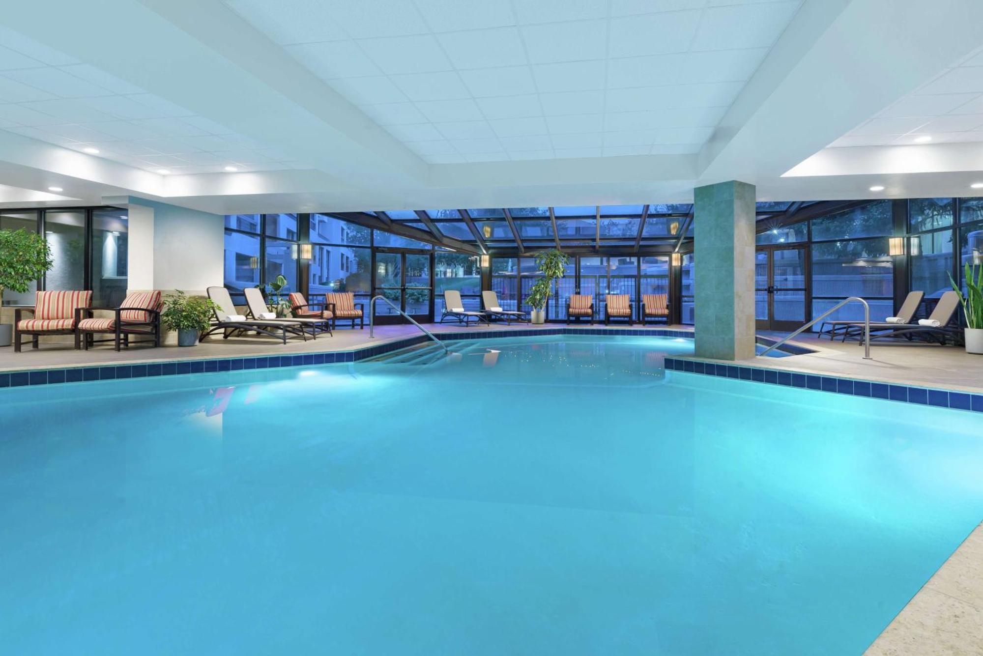 Hotel Doubletree By Hilton Colorado Springs Esterno foto