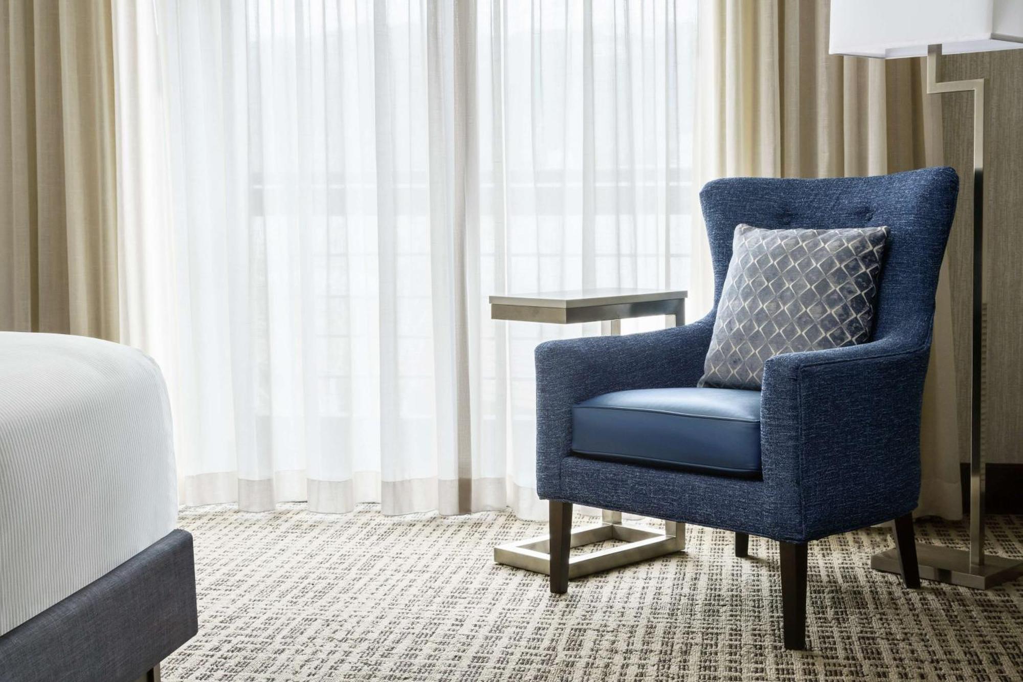 Hotel Doubletree By Hilton Colorado Springs Esterno foto