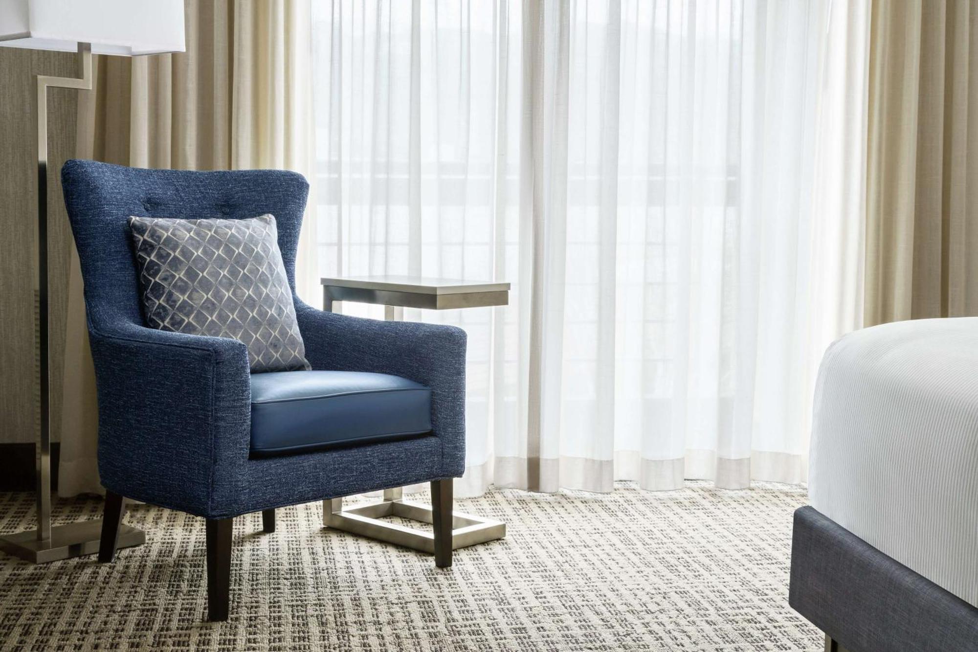 Hotel Doubletree By Hilton Colorado Springs Esterno foto