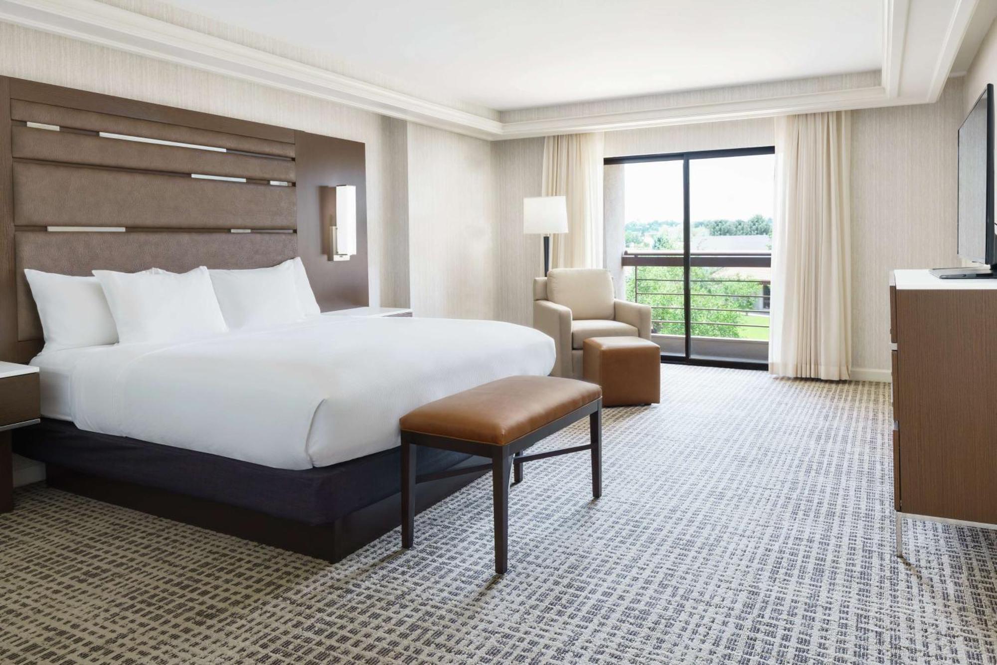 Hotel Doubletree By Hilton Colorado Springs Esterno foto